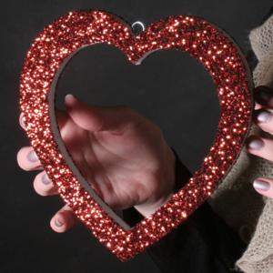 180mm high 2D Polystyrene Centre Cut Heart - Glittered - pack of 5